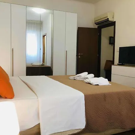 Ca Venier 19 Homestay Mestre