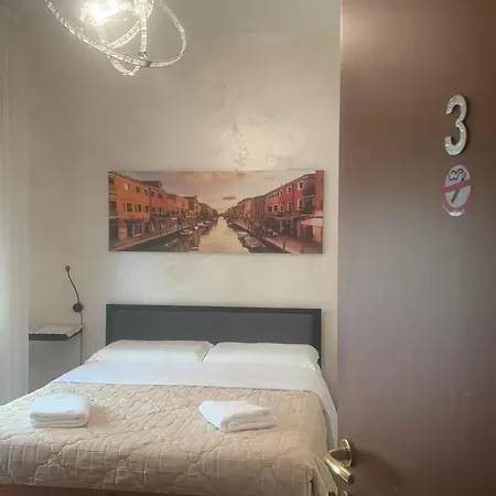 Ca Venier 19 Homestay *